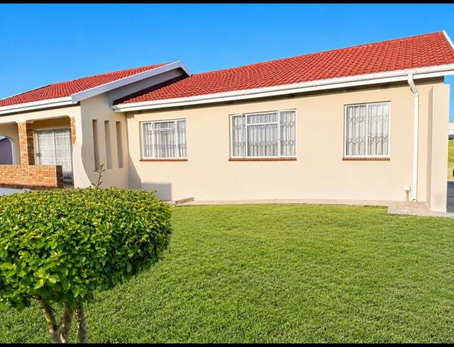 5 BEDROOM HOUSE FOR SALE IN SIDWADWA